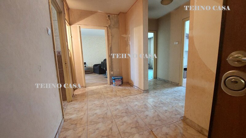 Titan, 550 m de Metrou 1 Decembrie | 4 camere, 90mp, 2/4, bloc reabilitat